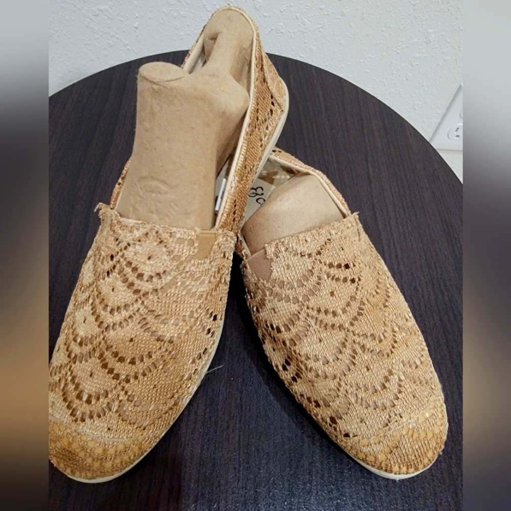 Mix & Company slip on mesh flats, Size 8